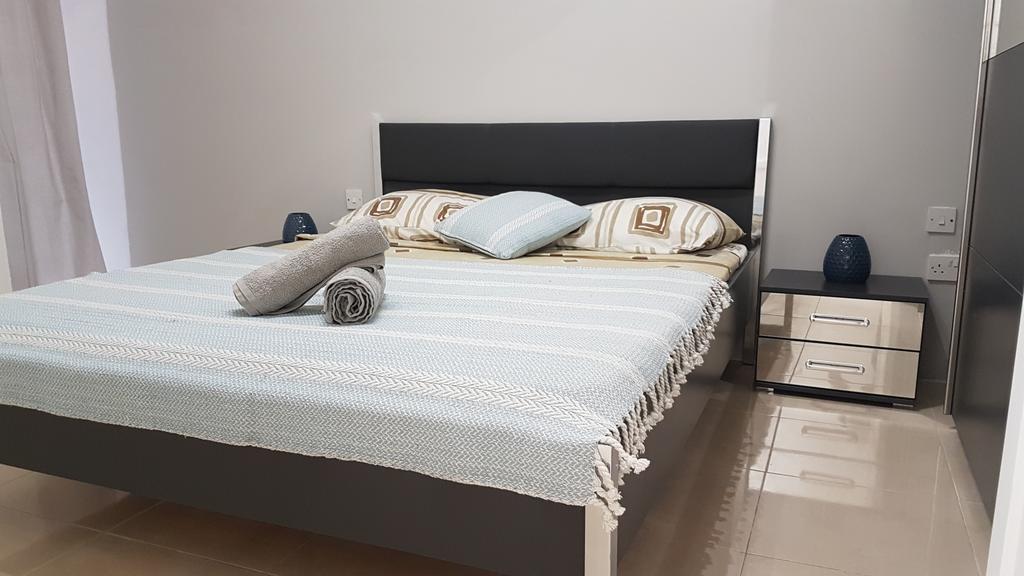 Spinola Seafront Apartment San Giuliano Esterno foto